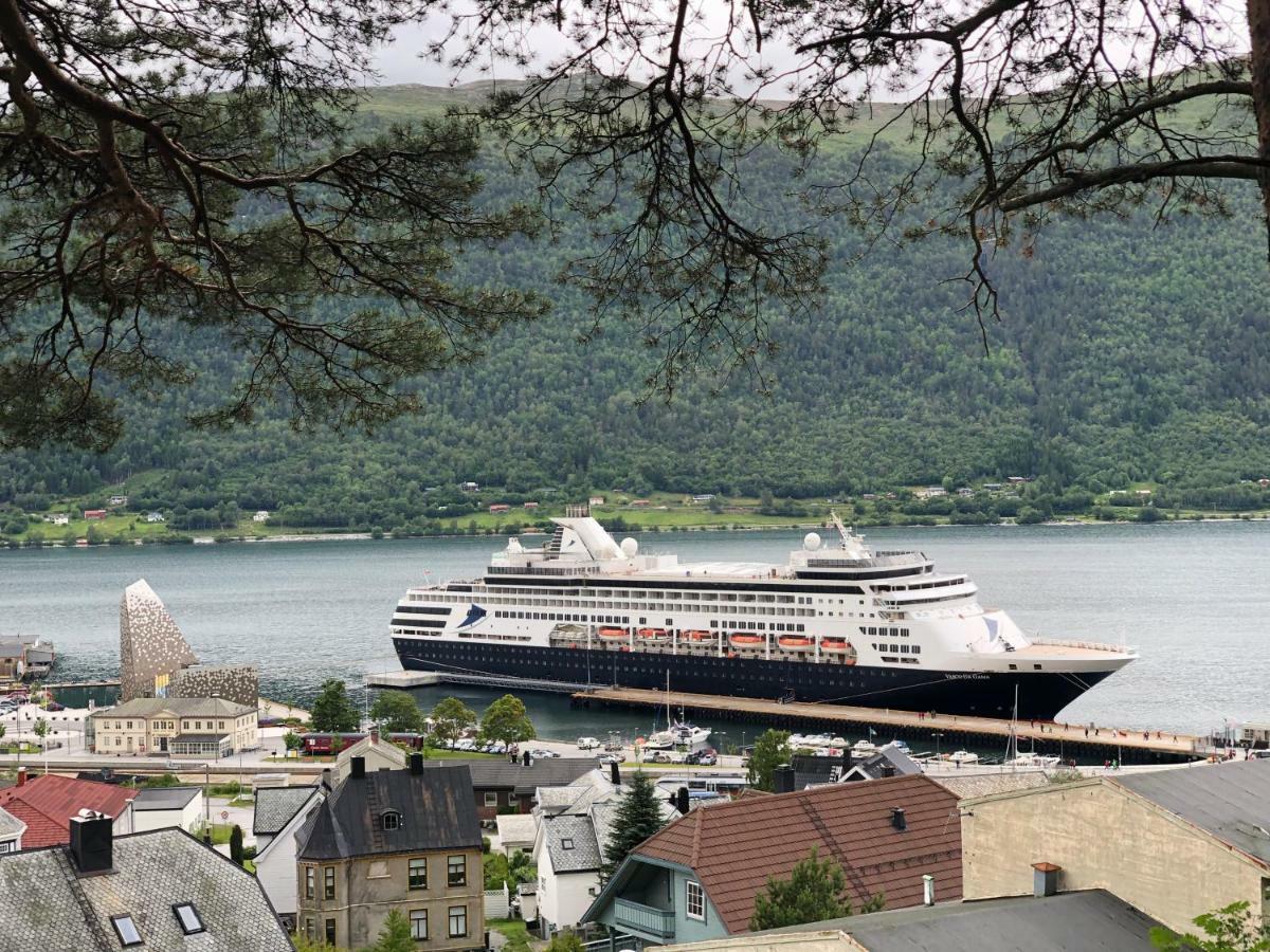 Åndalsnes ni hao Eksteriør bilde